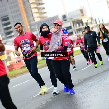 Runner Photo 6013862