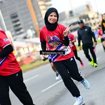 Runner Photo 6013865