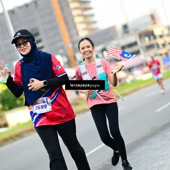 Runner Photo 6014065