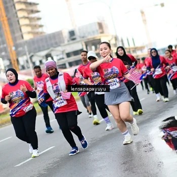 Runner Photo 6014114