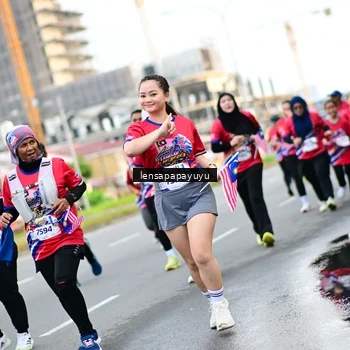 Runner Photo 6014122