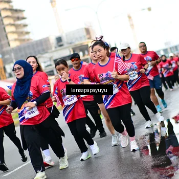 Runner Photo 6014176