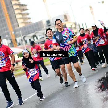 Runner Photo 6014244