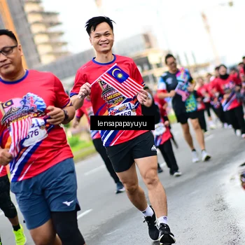 Runner Photo 6014254