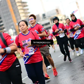 Runner Photo 6014299