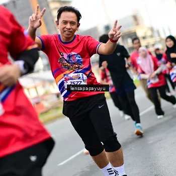 Runner Photo 6014330