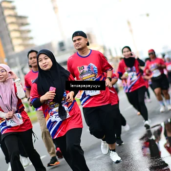Runner Photo 6014373
