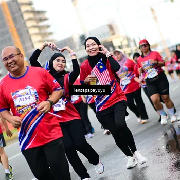 Runner Photo 6014374