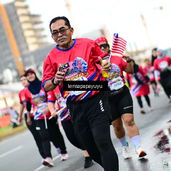 Runner Photo 6014411