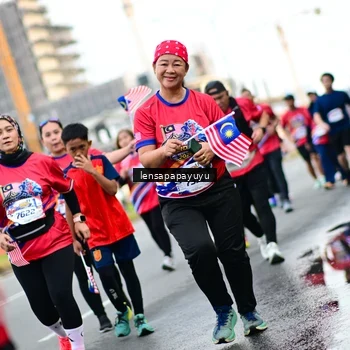Runner Photo 6014554