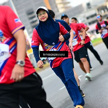Runner Photo 6014630