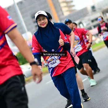 Runner Photo 6014651