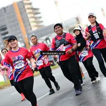 Runner Photo 6014659