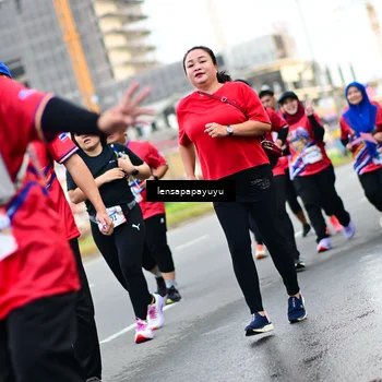 Runner Photo 6014716