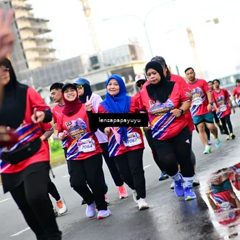 Runner Photo 6014738
