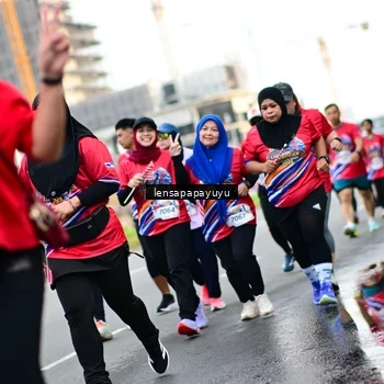 Runner Photo 6014754