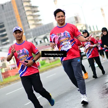 Runner Photo 6014899