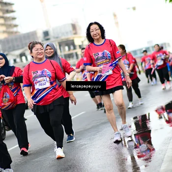 Runner Photo 6015013