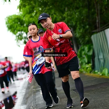Runner Photo 6015031