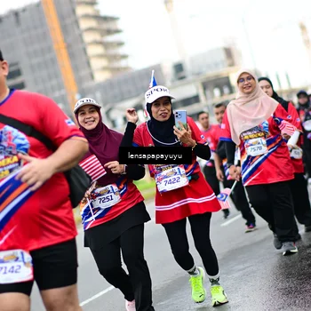 Runner Photo 6015114