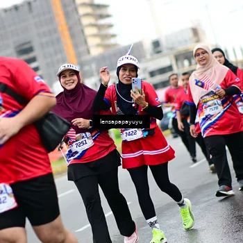 Runner Photo 6015119