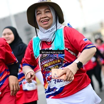 Runner Photo 6015147
