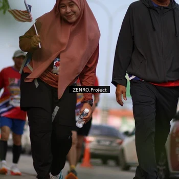 Runner Photo 6015155