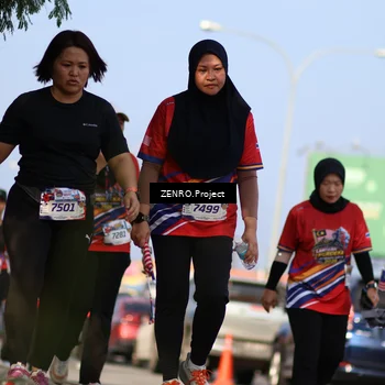 Runner Photo 6015190