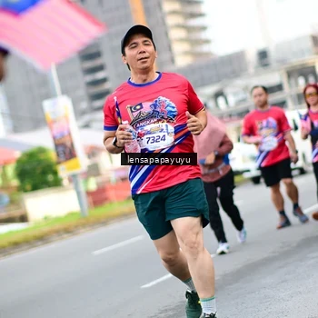 Runner Photo 6015201