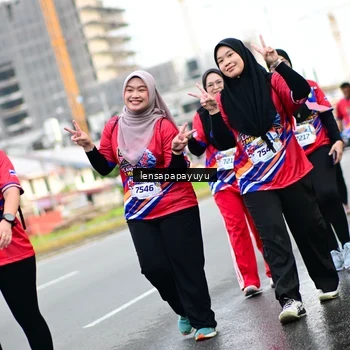 Runner Photo 6015216