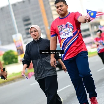Runner Photo 6015246