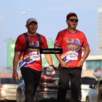Runner Photo 6015248
