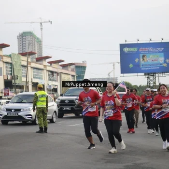 Runner Photo 6015310