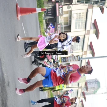 Runner Photo 6015324