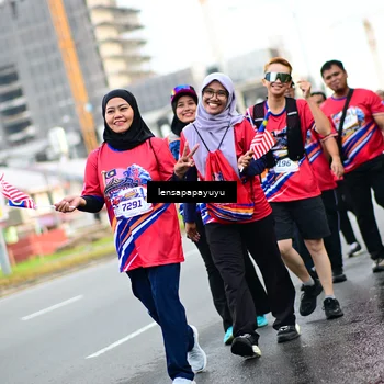 Runner Photo 6015345