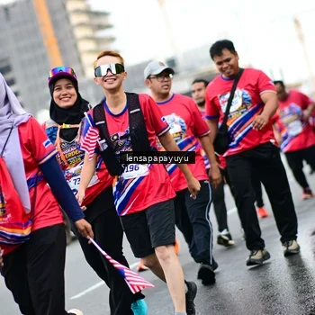 Runner Photo 6015358