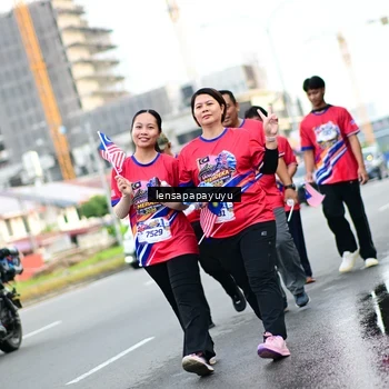 Runner Photo 6015412