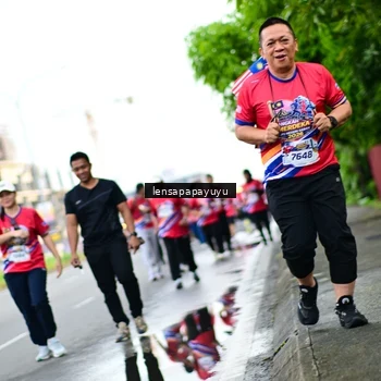 Runner Photo 6015452