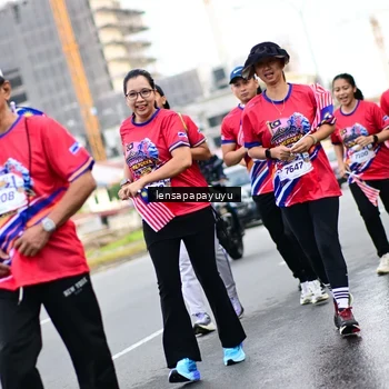 Runner Photo 6015474