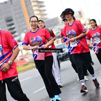 Runner Photo 6015480