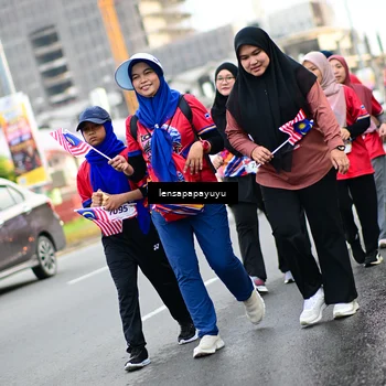 Runner Photo 6015537
