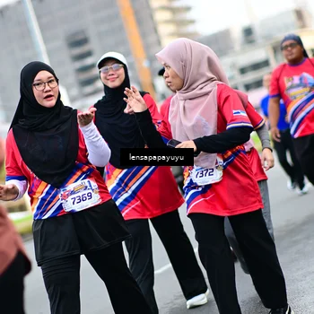 Runner Photo 6015541