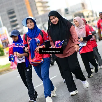 Runner Photo 6015542