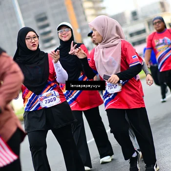 Runner Photo 6015543