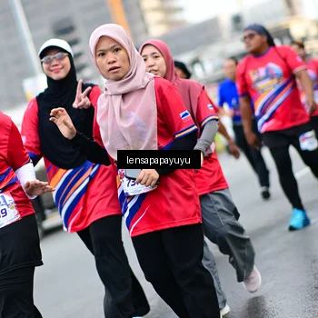 Runner Photo 6015546