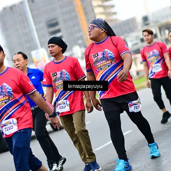 Runner Photo 6015556