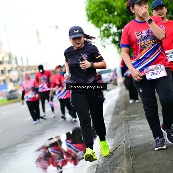 Runner Photo 6015610