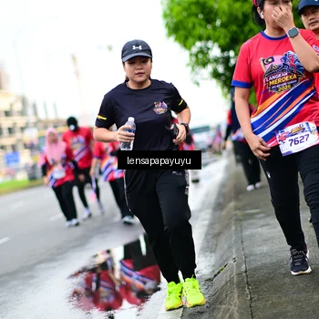 Runner Photo 6015612
