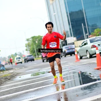 Runner Photo 6015699