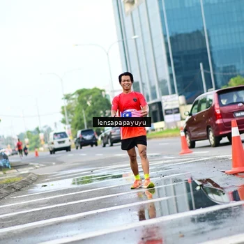 Runner Photo 6015701